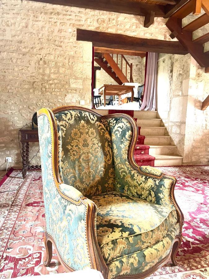 فيلا Domaine Du Bonheur En Pierre Avec Piscine, Proche Sarlat Carlux المظهر الخارجي الصورة