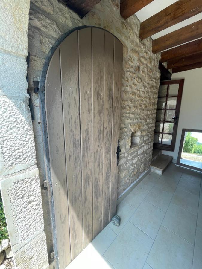 فيلا Domaine Du Bonheur En Pierre Avec Piscine, Proche Sarlat Carlux المظهر الخارجي الصورة
