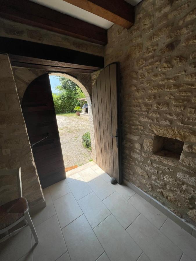 فيلا Domaine Du Bonheur En Pierre Avec Piscine, Proche Sarlat Carlux المظهر الخارجي الصورة