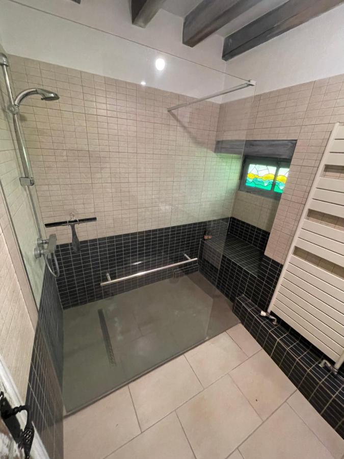 فيلا Domaine Du Bonheur En Pierre Avec Piscine, Proche Sarlat Carlux المظهر الخارجي الصورة